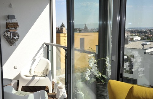 Prague 5 Apartment | Second Home Apartment II.