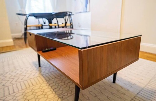 West Side Apartment | Seconds from Lincoln Park, NYC transit