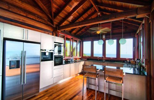 Portsmouth Hotel | Secret Bay