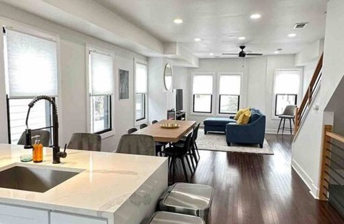 Communipaw Apartment | Secret Escape - 20 min from NYC N 2