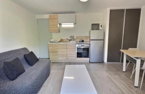Tournus Apartment | 'Secret garden' De Miss.K Conciergerie