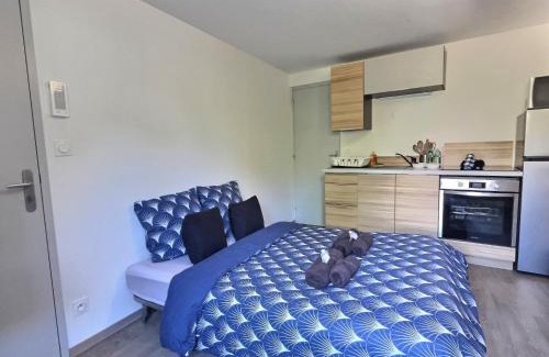Tournus Apartment | 'Secret garden' De Miss.K Conciergerie