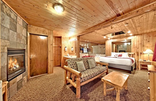 South Lake Tahoe Hotel | Secrets Inn Lake Tahoe