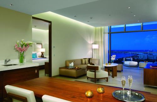 Zona Hotelera Resort | Secrets The Vine Cancun - All Inclusive Adults Only