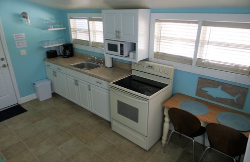 Altamont Manor Apartment | Secure Spring sun and your desired accommodation at TOP PRICES now!