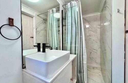 Walmer Apartment | Secure Stylish Off Grid Flatlet
