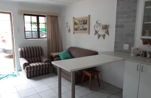 Sandbaai Apartment | See Akker Cottage