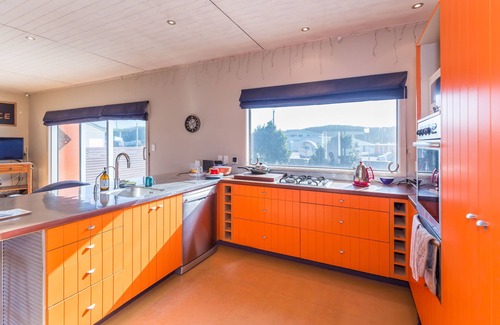 Himatangi Beach House | See and hear the surf from this pet friendly property