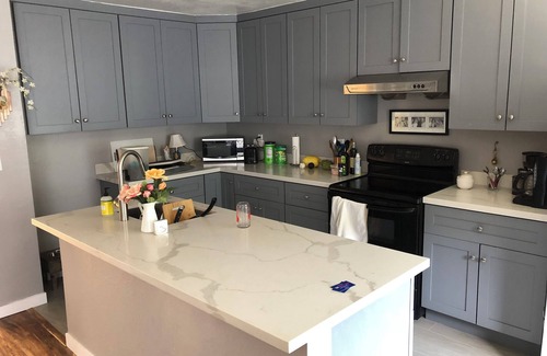 Belmont Apartment | See https:/www.redfin.com/CA/Belmont/2241-Village-Ct-94002/apartment/1919570