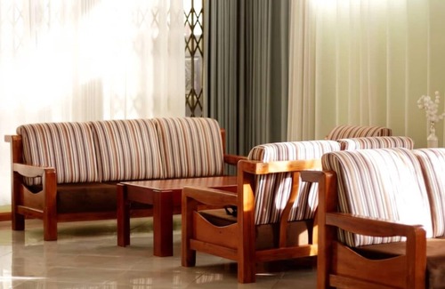 Entebbe Hotel | seed hotel