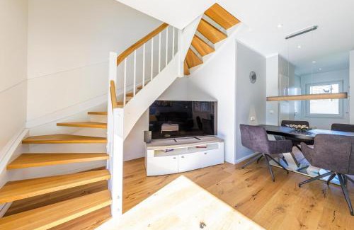 Muritz Apartment | SeeGlück Malchow - Stilvolle Maisonette mit Balkonen & Seeblick