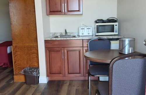 Shediac Hotel | Seelys Motel