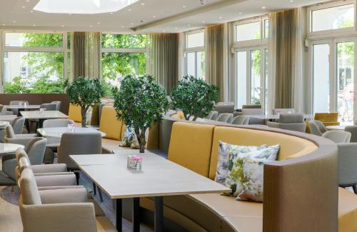 Ahlbeck Hotel | SEETELHOTEL Ostseehotel das Entdeckerhotel an der Ostsee und der perfekte Startpunkt für Ihre Inselabenteuer