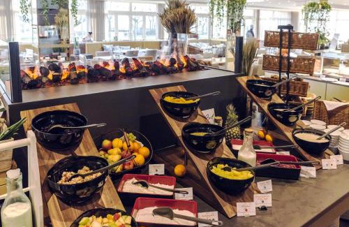 Ahlbeck Hotel | SEETELHOTEL Ostseehotel das Entdeckerhotel an der Ostsee und der perfekte Startpunkt für Ihre Inselabenteuer