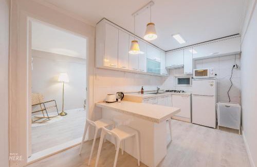 Yeonnam-dong Apartment | SeeU House Hongdae