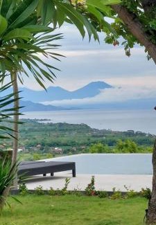 Banjar Villa | Segara Gunung 3 Bedrooms Luxury Villa with Breathtaking Sea View