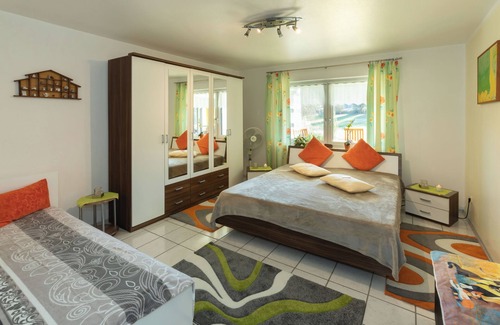 Saldenburg Apartment | Sehr ruhige, sonnige, 100qm große, mit 5-Sternen ausgezeichnete FeWo