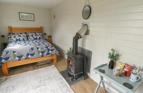 Ty Croes House | Seiriol Shepherds hut