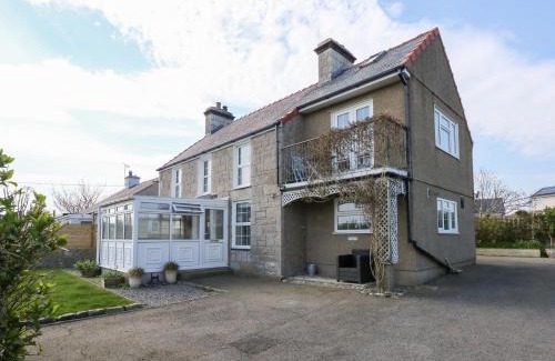 Moelfre House | Seiriol View