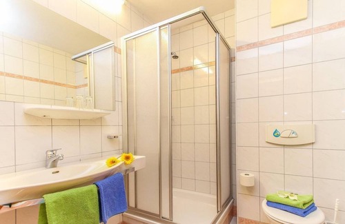 Weißbach bei Lofer Cottage | Seisenbergklamm, Landgasthof-pension - Doppelzimmer mit Dusche, WC