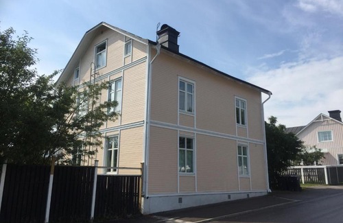 Harnosand Apartment | Sekelskifteslägenhet