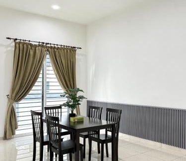Sekinchan Villa | Sekinchan 2008 Homestay KaraokeBBQ 20pax 三层简约风名宿