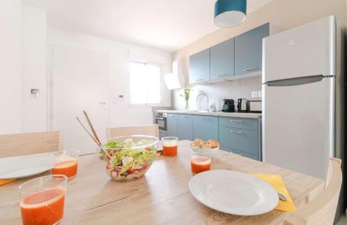 La Faviere Apartment | SELECT'SO HOME - Résidence Le Poséidon - Mazet en Duplex pour 6 personnes - Piscine, Parking privé - Services hôteliers - POS-B