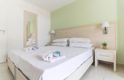 La Faviere Apartment | SELECT'soHOME - Résidence Le Poséidon - Piscine & Parking - Appartement pour 4 personnes - POS03