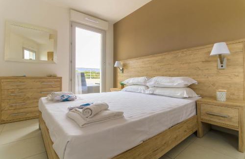 La Faviere Apartment | SELECT'SOHOME - Résidence Le Poséidon - SELECT'soHOME - Appartement pour 6 personnes avec parking privé et piscine ! - POS36
