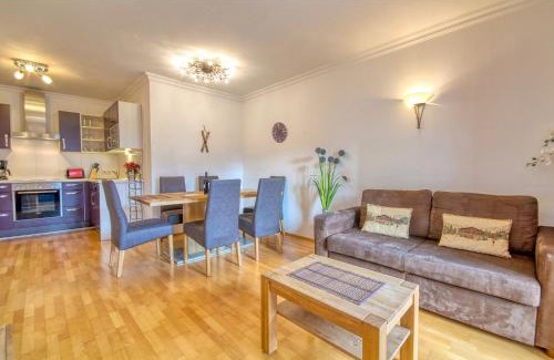 Furth Apartment | Select Top 7 - by Alpen Apartments