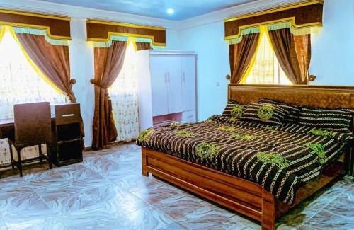 Abuja House | Select Winsome 1 Room, 1 King-sized Bed