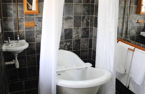 Krugersdorp Apartment | Self-catered Loft Apartment With Pool