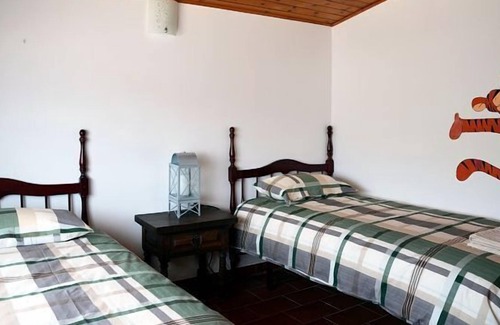 Robledo de Chavela Ski Chalet | Self catering Chalet Avalon for 10 people