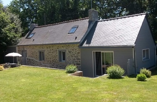 Riec-sur-Belon Cottage | Self-catering cottage 2 to 5 persons South Brittany WIFI garden terraces