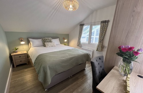 Kilkhampton Cabin | Self Catering Holiday Lodge in Bude, Cornwall with amazing uninterrupted views