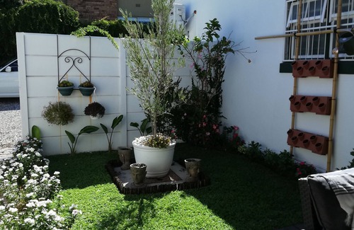Paarl House | Self-Catering Holiday Home