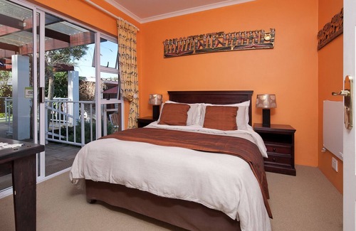 Eastcliff House | Self catering or B&B, centrally located in the popular suburb of Eastcliff