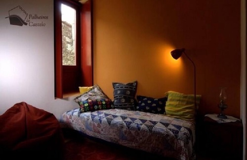 Sabugal e Aldeia de Santo Antonio Cottage | Self catering Palheiros do Castelo for 2 people