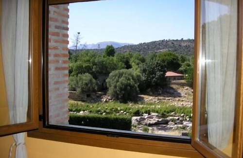 Navaluenga Cottage | Self catering Venero Claro, Agua Clara y la Fontana for 71 people