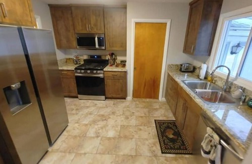 Idaho Falls House | Self Check-In & Free Wi-Fi in this Fresh Remodel!