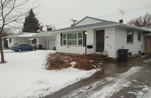 Idaho Falls House | Self Check-In & Free Wi-Fi in this Fresh Remodel!