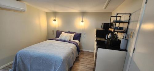 Tinwald Hotel | Self check in Recharge For 1 - 2 Guests
