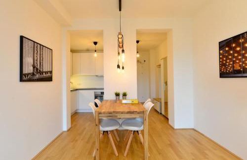 Brigittenau Apartment | Self-Check-In With View & Free Parking