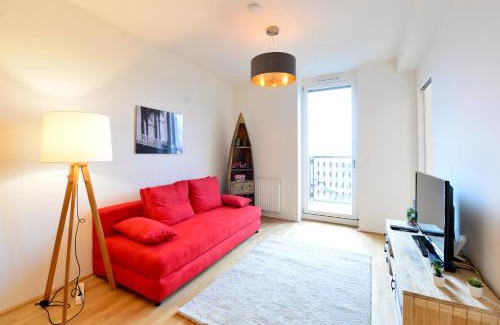 Brigittenau Apartment | Self-Check-In With View & Free Parking
