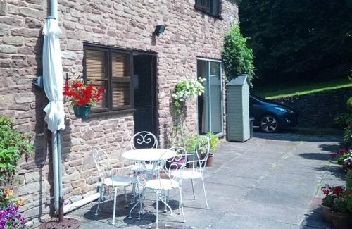 Leominster Cottage | Self-Contained Annexe, Ashton, Near Leominster. .