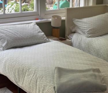 Putney Bed & Breakfast | Self contained garden studio