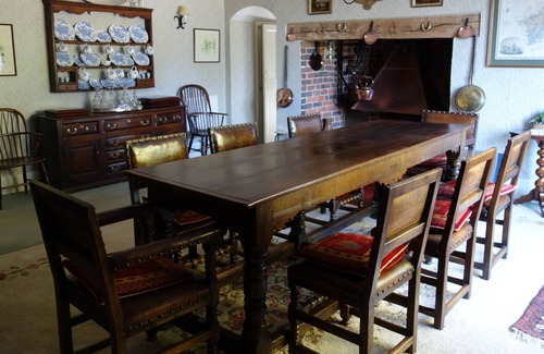 Broadwas Other | Self contained wing in our beautiful Regency Farmhouse