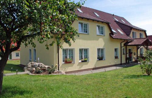 Sellin Hotel | Selliner Pension am Waldrand