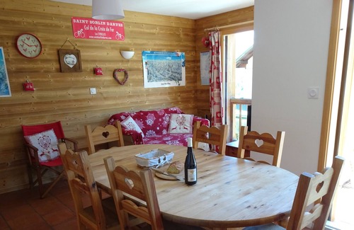 Saint-Sorlin-d'Arves Ski Chalet | Semi-detached chalet for 6 people in an excellent location