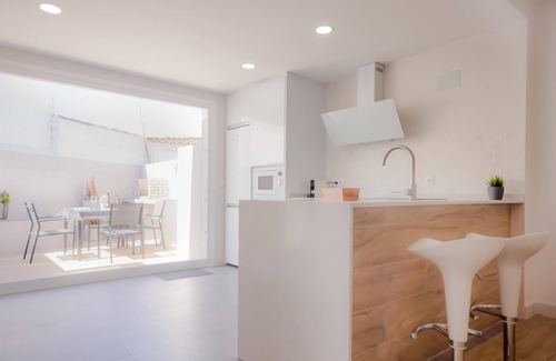 Los Gallos-Cerromolino Cottage | Semi detached house with pool